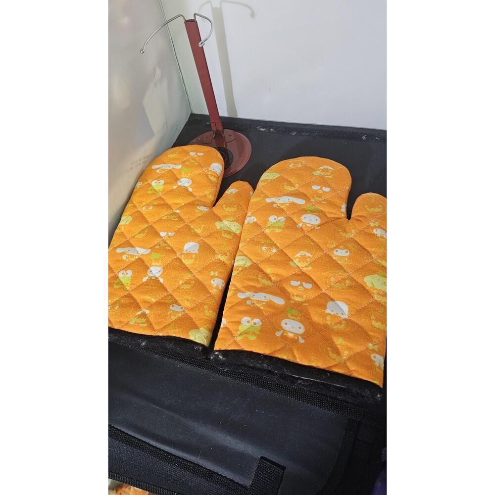Sanrio Hello Kitty and Friends Halloween AlloverPrint Oven Mitt